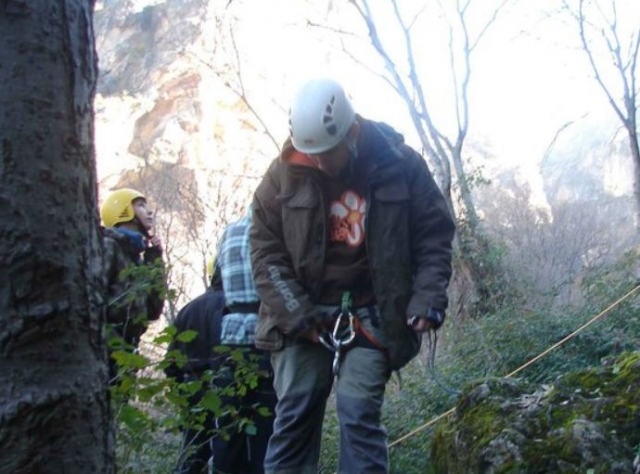 Revisando el equipo de seguridad personal